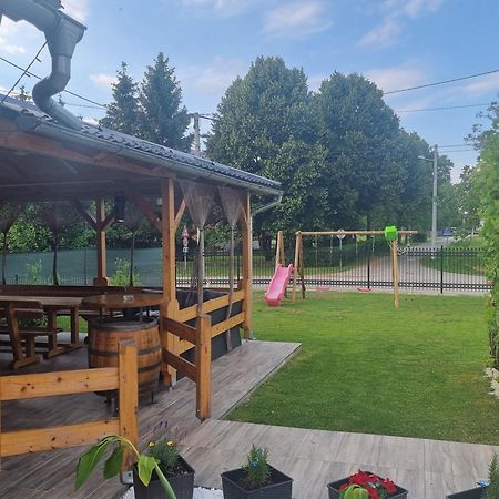 Holiday Home Baotic Velika Mlaka Extérieur photo