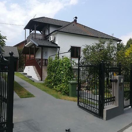 Holiday Home Baotic Velika Mlaka Extérieur photo